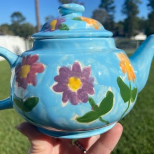 Personal Floral Tea Pot - Great for Gift for anyone that loves tea