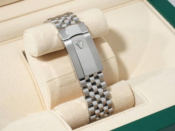 Rolex Datejust 41  Reference 126334 - image 8