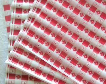 PICNIC Red GINGHAM Wax Paper, Food Wrap Liners