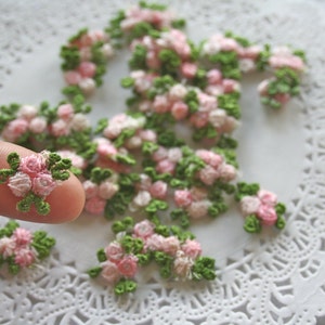 12 Venise Light Pink Flower Appliques