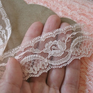 1.5&quot; Soft Peach Lace Trim