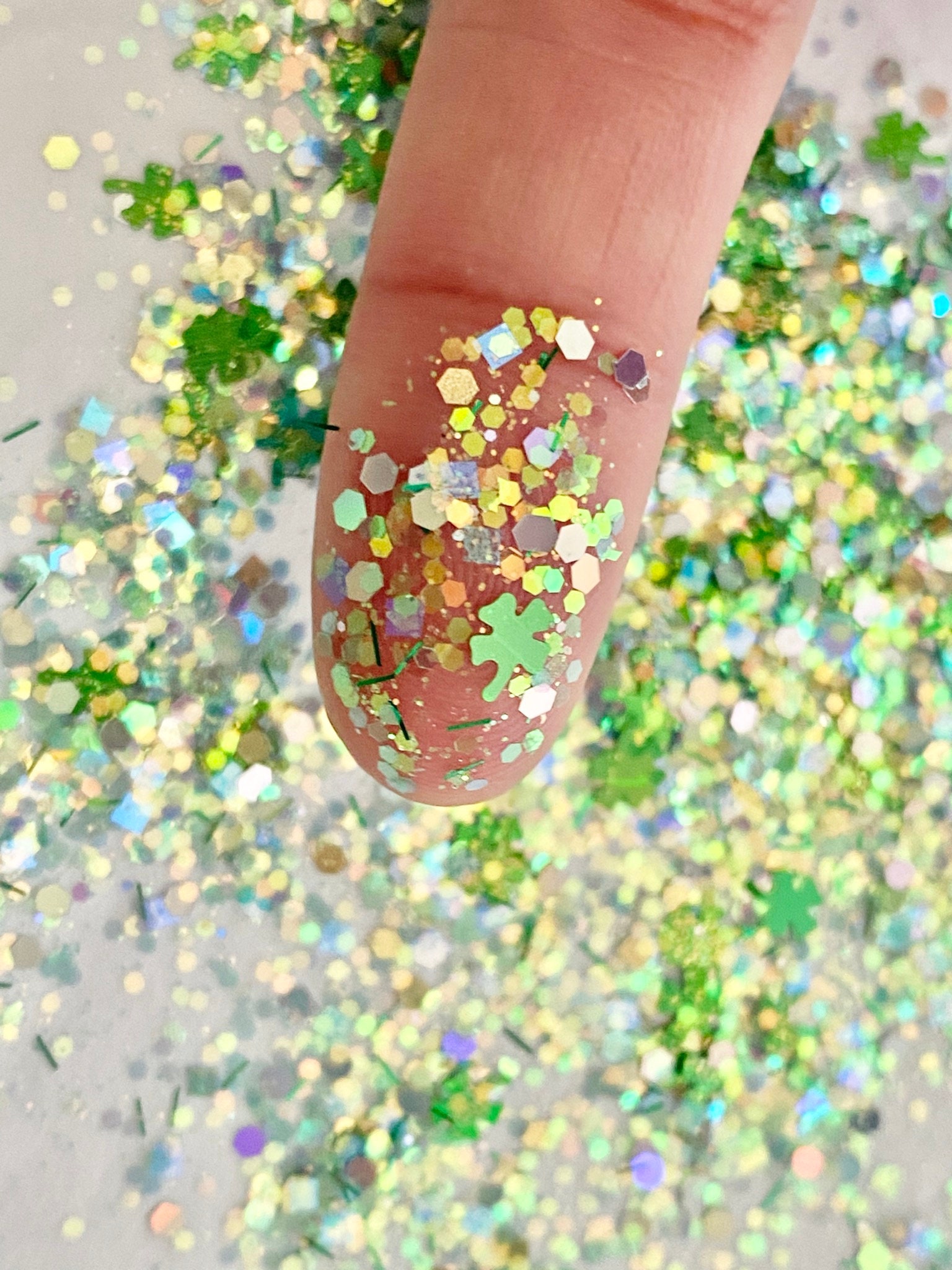 Shamrock Cosmetic Glitter : nail art pour la Saint-Patrick