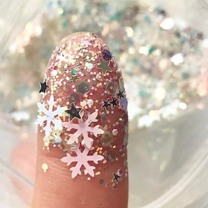 Iridescent Snowflake Star Glitter Mix: Nail Art, Shaker Cards