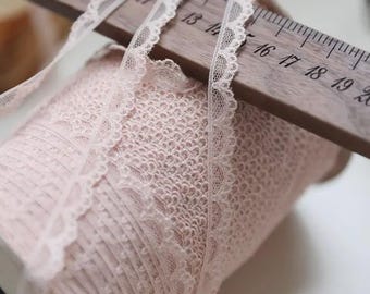 10 Yards Dainty LACE TRIM, Doll Supplies
