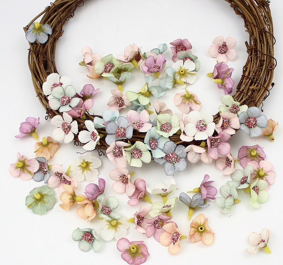 50 Silk Mini Daisies Millinery Flowers Etsy
