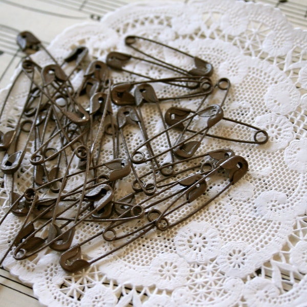 24 Faux Rusty Safety Pins