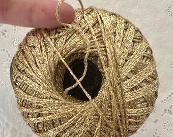 Art Yarn, 2 Skeins of 220 Meters ICE Shiny Gold Metallic String