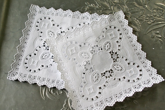 Square 5" French Lace Paper Doilies