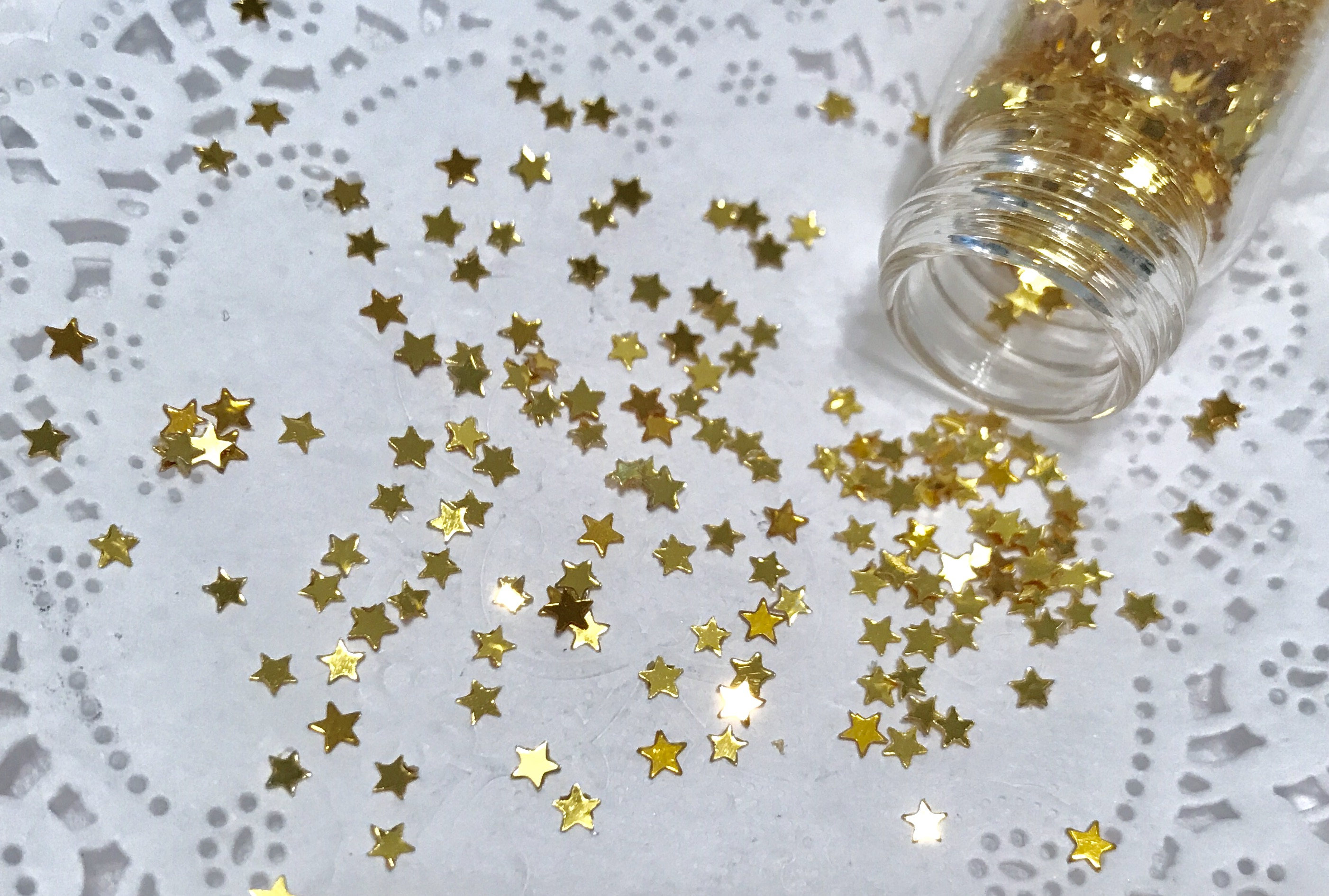 Amscan Red Glitter Self-Adhesive Body Jewelry Stars - 3-Pack Of Sparkly Temporary Face/Body Gems