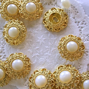 8 Vintage Style Pearl Shank Buttons: 1&quot; Gold Textured Embellishments