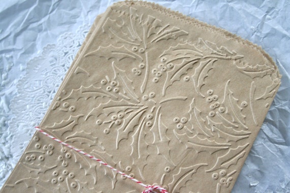 25 Christmas Kraft Bags, Fancy Holly