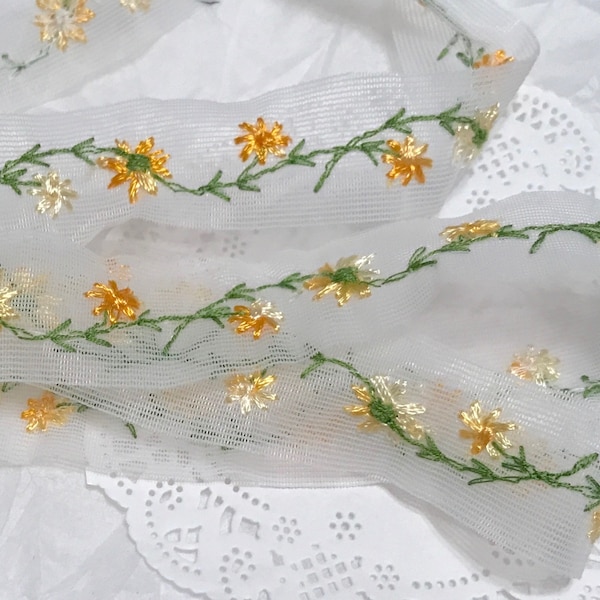 Embroidered Daisies Mesh Ribbon