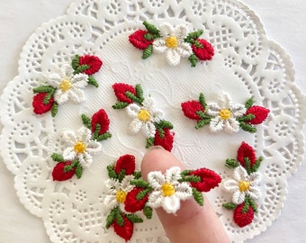 10 Venise Strawberry Daisies Flower Appliques, Wholesale Option