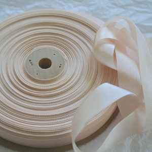 3 Yards Seam Binding Ribbon, 1/2" PALEST BLUSH