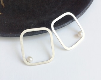 Elegant Geometric Square Pearl Earrings, A Chic Addition to Any Outfit, Gift for her