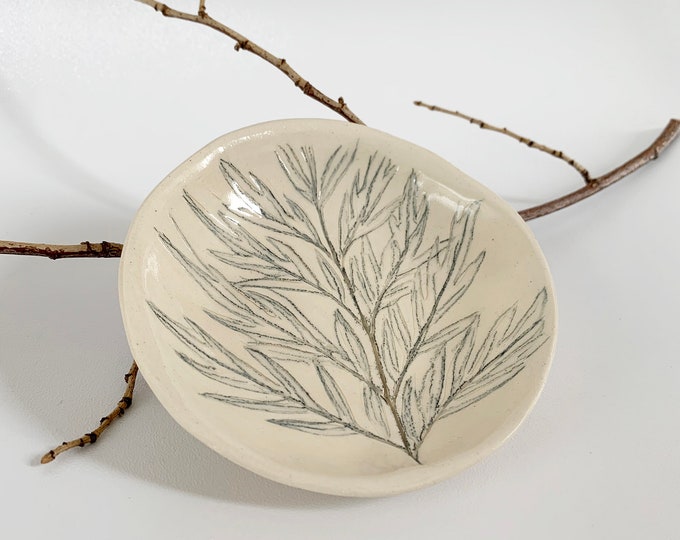 Decorative pressed leaf ceramic plate, ceramic trinket dish
