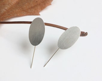 Boucles d'oreilles barre ovale minimalistes, boucles d'oreilles géométriques modernes en argent, boucles d'oreilles simples et légères, bijoux contemporains, cadeau pour elle