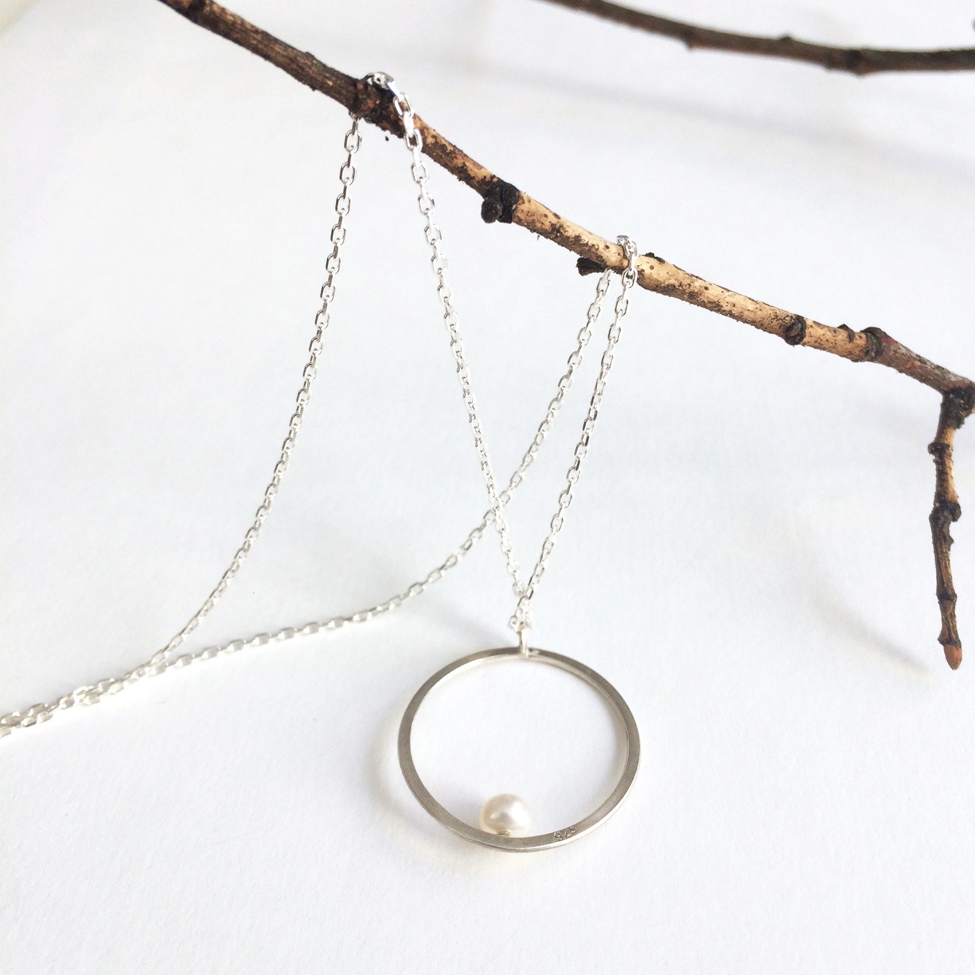 Open circle pendant necklace with pearl minimalist freshwater pearl