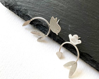 Pendientes de tuerca no coincidentes con pájaros y hojas, joyería artística moderna de plata para amantes de la naturaleza, destacan con un estilo único