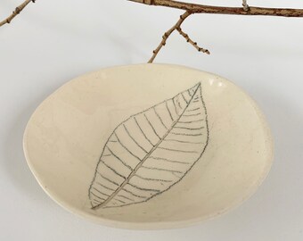 Minimalist leaf jewelry dish - nature inspired trinket dish