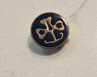 Pin vintage de la Asociación Mundial del Trébol de las Girl Scouts