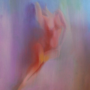 K&ouml;nnte beinhalten: Abstraktes &Ouml;lgem&auml;lde mit einer nackten Figur in Rosa-, Pfirsich- und Gelbt&ouml;nen, vor einem Hintergrund aus Blau und Lila. Das Kunstwerk hat einen weichen, verschwommenen Effekt, mit der Signatur des K&uuml;nstlers unten rechts.