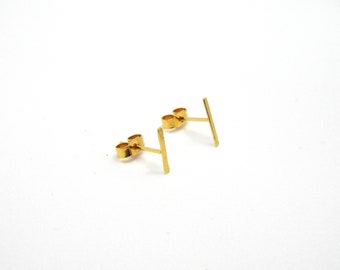 Minimalistic Line Studs