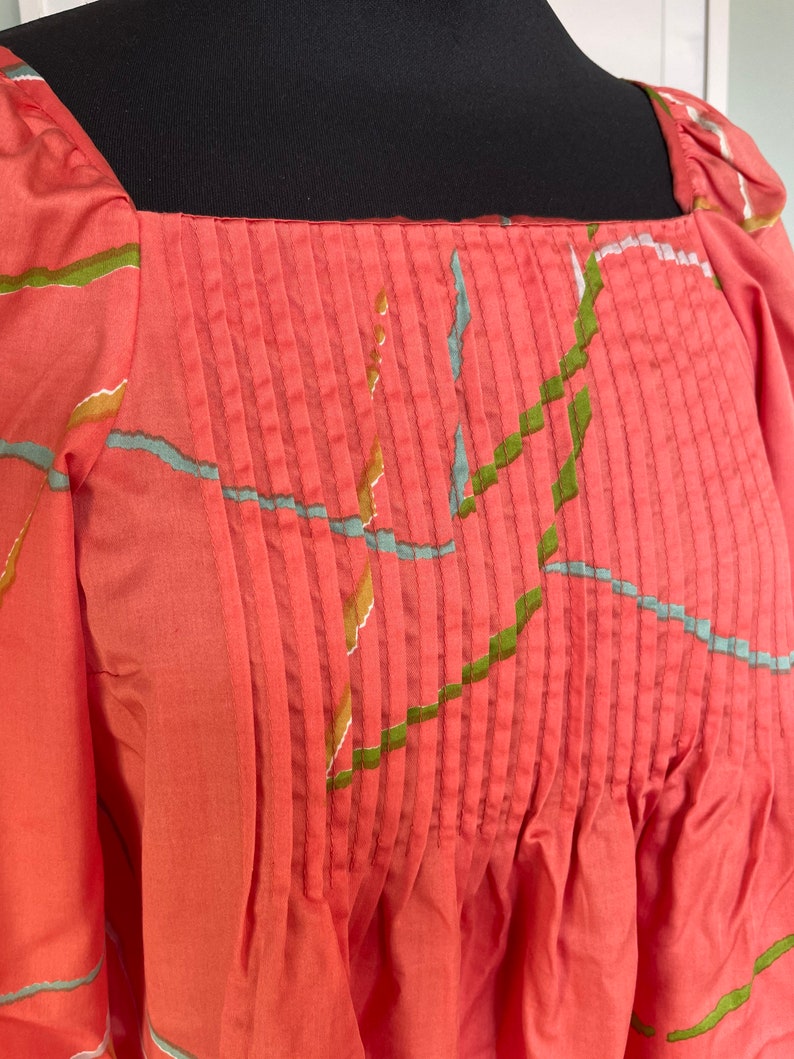 Vintage Marimekko Maxi Dress 1970's / Size Small fits also Medium / Finland Coral PInk Dress with belt image 2