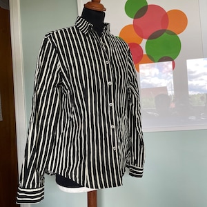 Vintage Marimekko Shirt / Black and Light Yellow stripes Jokapoika / Size Large, fits Medium better / 1980s Finland design Mika Piirainen