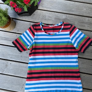 Marimekko vintage T-shirt / stripes blue white red stretch cotton shirt XL / Finland Scandinavian design