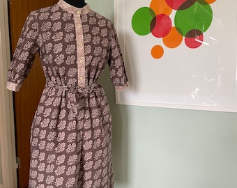 Vintage Marimekko Floral Kleid: 1960s finnische Baumwolle, Größe XS-S
