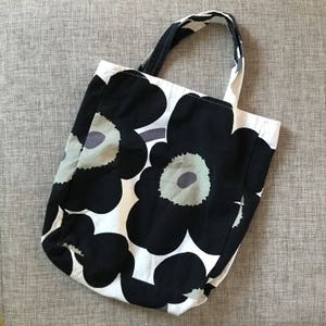 Vintage Marimekko Cotton Tote Bag / 1990 Finland / Black grey white Unikko flower