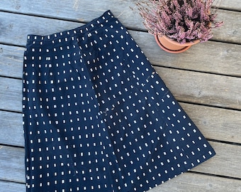 Marimekko custom made vintage skirt in well known pattern / Small - Medium / Finland Scandinavian design