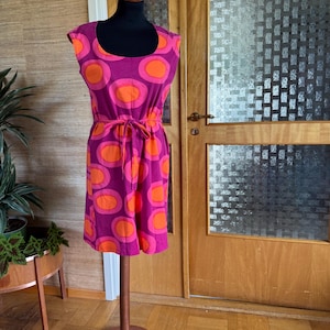 Marimekko vintage dress / Pink orange stretch cotton dress Medium / Finland Scandinavian design