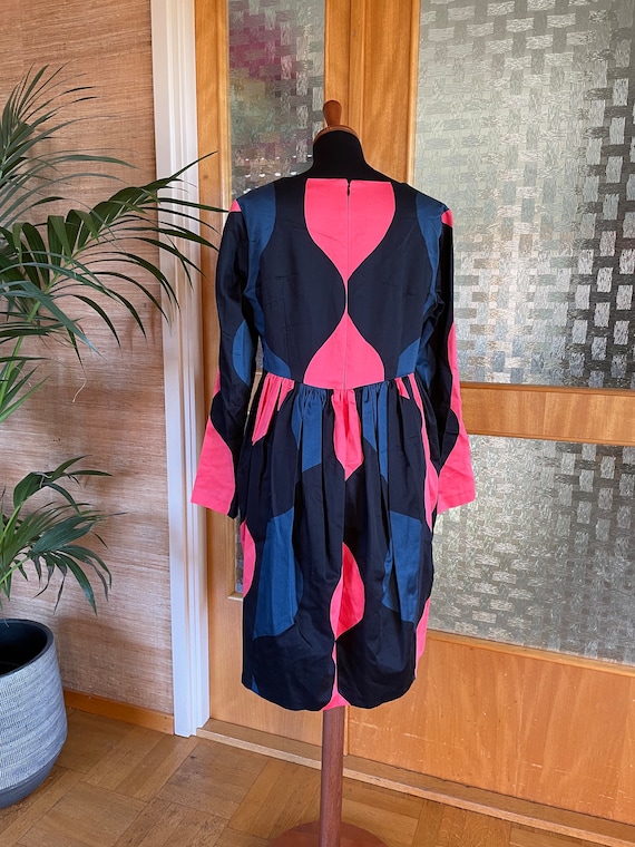 Vintage Marimekko Dress / Pink Blue Black / size … - image 4