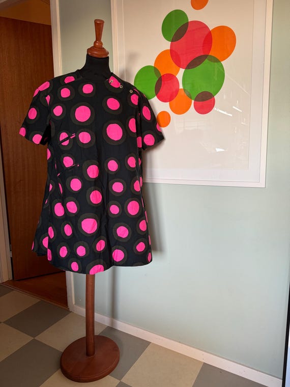 Vintage Marimekko A-line Dress: 1960s Finnish Black & Pink Circles (size  34/fits Medium)