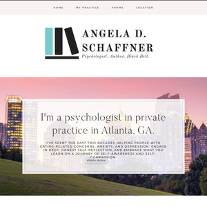 K&ouml;nnte beinhalten: Website-Homepage mit dem Namen "ANGELA D. SCHAFFNER" und dem Slogan "Psychologe. Autor. Schwarzer G&uuml;rtel." Die Seite enth&auml;lt Navigationslinks und ein Bannerbild des Atlanta-Skyline. Der Text "Ich bin Psychologe in Privatpraxis in Atlanta, GA" wird angezeigt.
