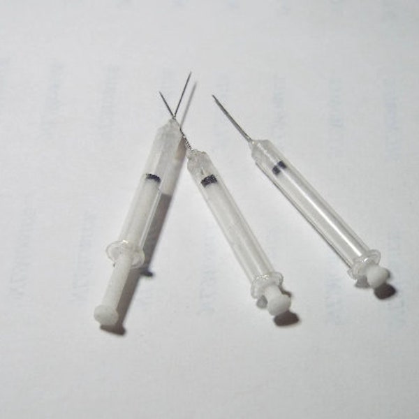 Dollhouse Miniature 1/6th scale 11.5 inch fashion doll action figure syringe needle set of three