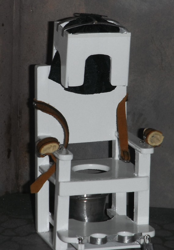 dollhouse hospital