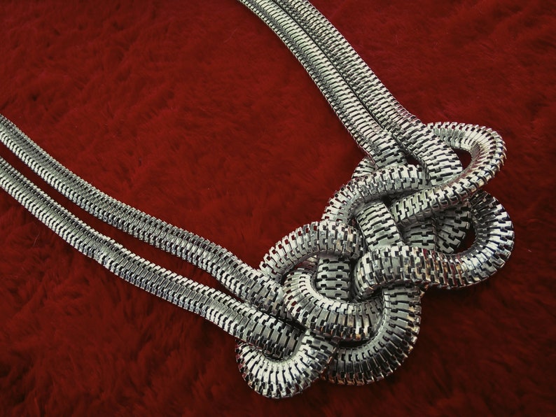 Gift Boxed Free postage large knot pendant necklace vintage necklace ajustable chain fastener 2428inches wedding prom party