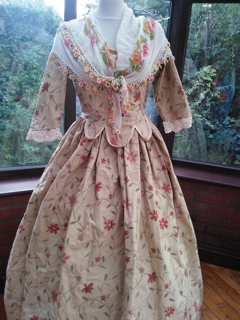 old dress styles