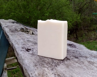 Oatmeal & Honey Unscented Goats' Milk Soap // Goats' Milk Bar Soap // Handmade Bar Soap // Handmade In Alabama // Handmade with Love