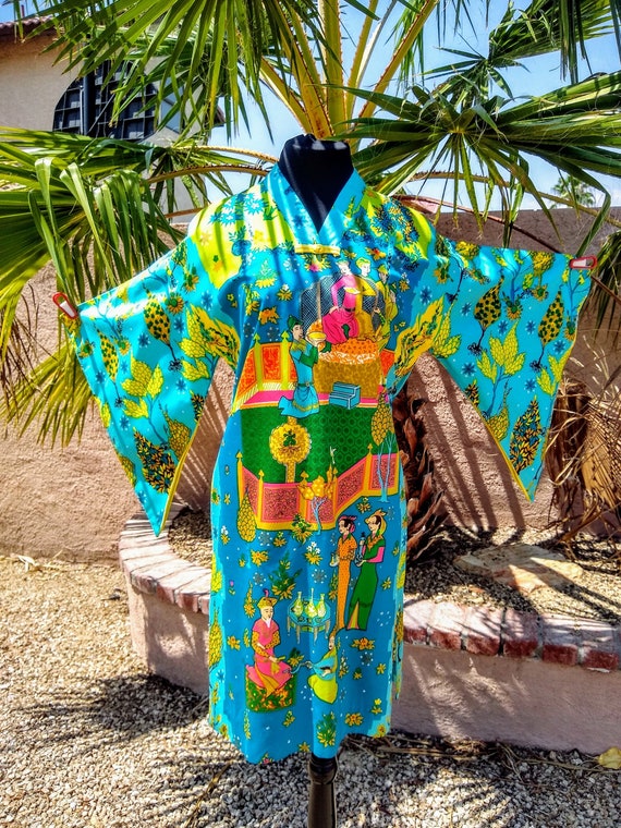 1960s Alice Polynesian Fashion Pake Muu