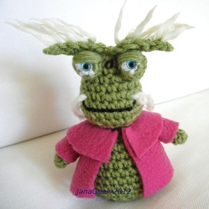 Crochet Pattern for Farscape inspired Rygel Doll