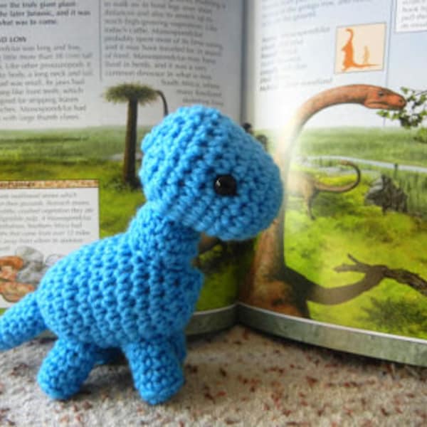 FREE Crochet Pattern for Baby Brachiosaurus