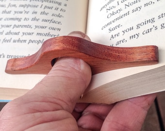 Set of 4 Book Birds. Page holder Thumb book holder. Page Pal. Book Buddy. Book Holder.Various species. Message me re the sizes you require.