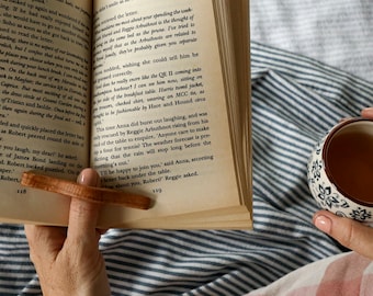 Camphor Laurel Page Holder. Book Bird. Thumb book holder. Page Pal. Book Buddy. Book Holder.
