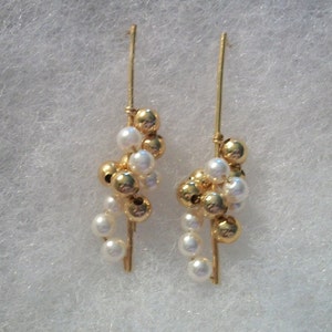Vintage Pearl & Gold Ball Holiday Pierced Earrings