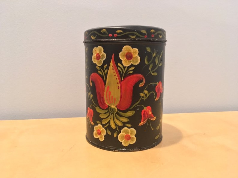 Folkart Vintage Hand Painted Tin Dutch Candies Pennsylvania