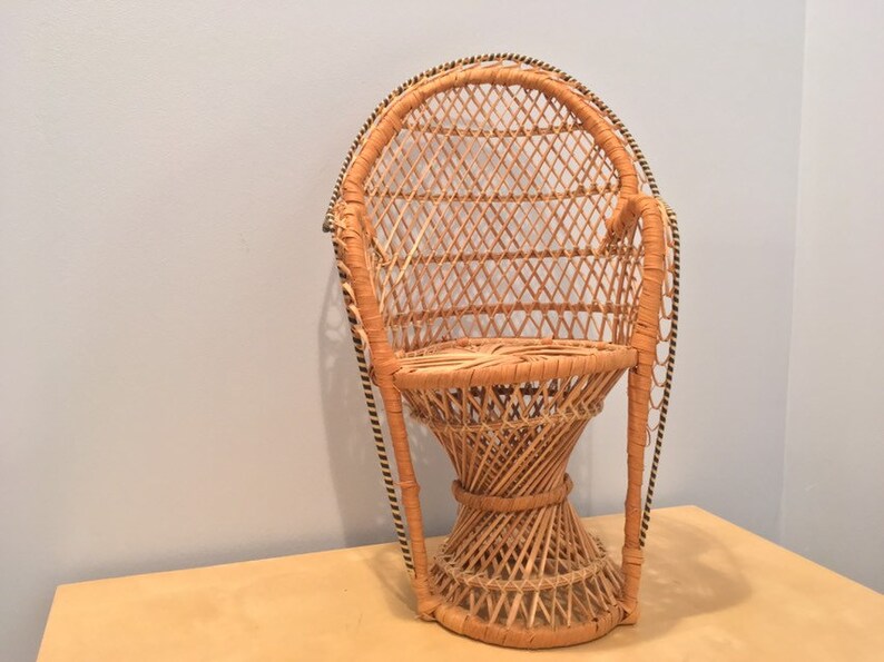 Vintage Boho Raffia Peacock Chair SmallPlant Stand Size